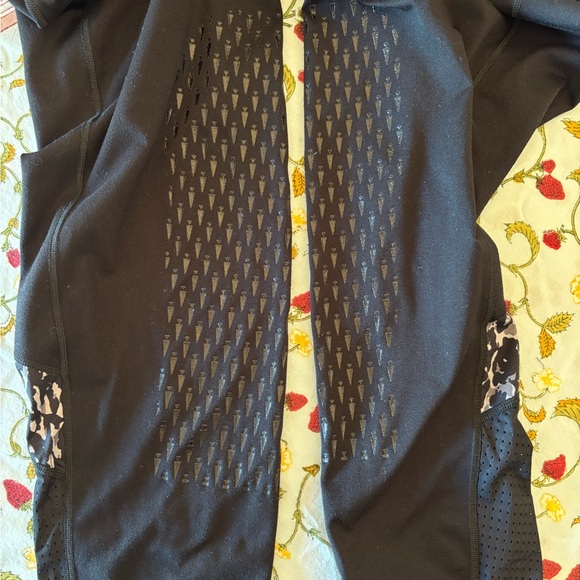 Kerrits Knee Grip Riding Tights with Patterned Detail - Picture 5 of 8